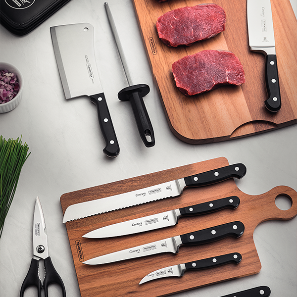 Blog Equipping your establishment the types of essential kits for