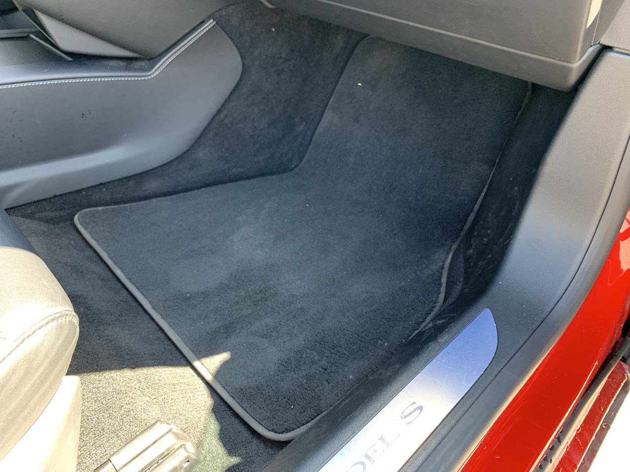 2013 Tesla Model S Edmunds Road Test