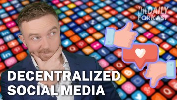 Decentralizing social media