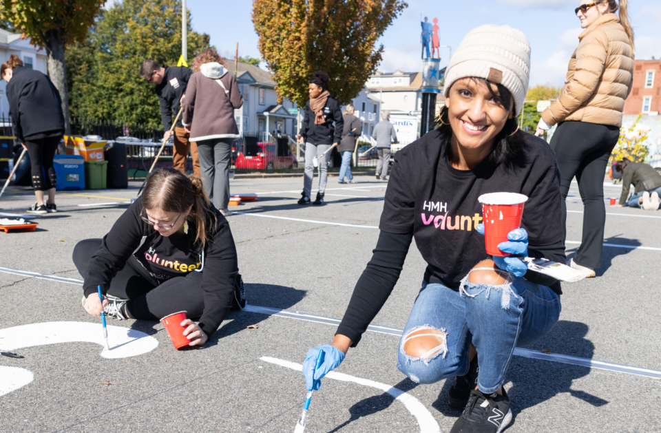 HMH-volunteers-WF2613250