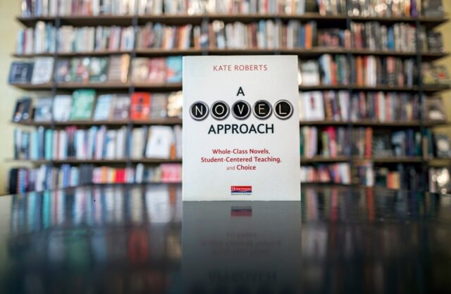 E08865 Roberts Book Cover 0213