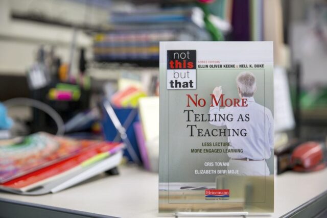 E09244 Tovani Moje Book Cover MG5 D9729 1024x683 5