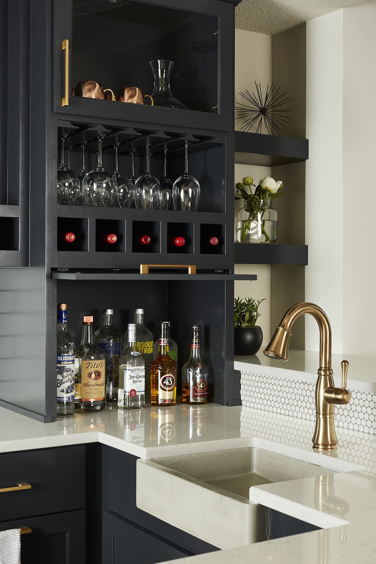 Wet Bar Detail