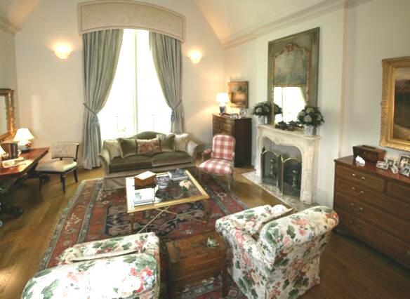 _wsb_584x426_lv+rm+with+window.jpg