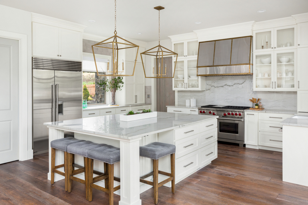 best-white-kitchen-marble-backsplash-metal-and-brass-custom-hood-lla-interior-design-marietta-buckhead-atlanta.jpg