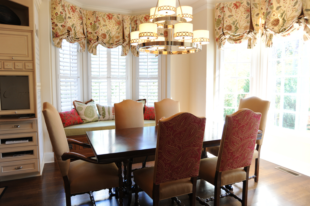 custom-kitchen-roman-shades-draperies-crewel-embroidery-fabrics-custom- chairs.jpg