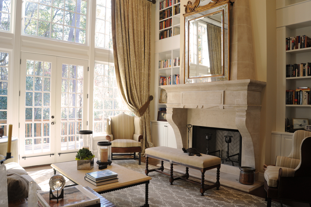 floor-to-ceiling-bookcases-two-story-draperies-living-great-room-kitchen-design-interior-design-edesign-lladesign-marietta-atlanta.jpg