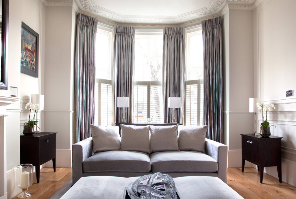 living-room-molding-ideas-curtain-window-dressings-decorating.png