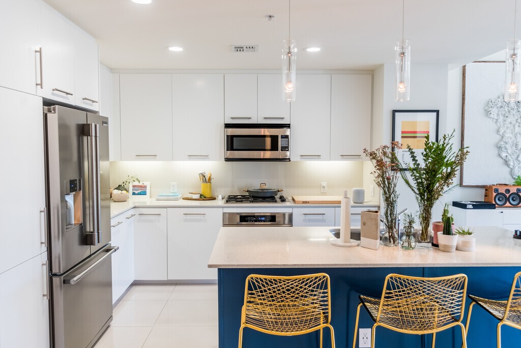 white-cabinet-modern-urban-minimalist-kitchen-blue-island-kitchen-design-lladesigns-atlanta-marietta.jpg