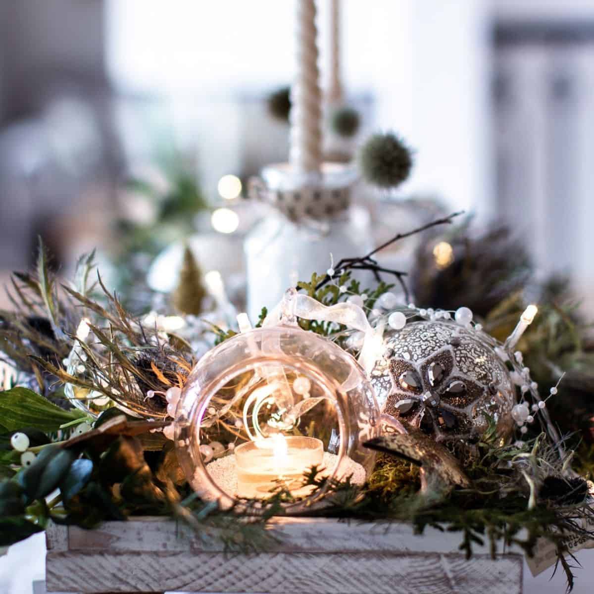 modern-rustic-christmas-decorating-ideas-chalking-up-success-dot-com-BT-1200x1200-1.jpg