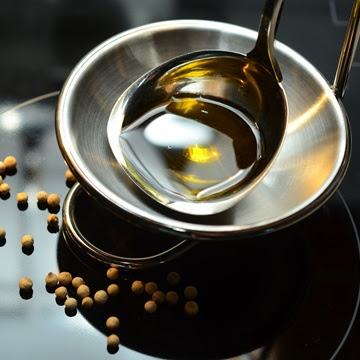 冷壓生榨苦茶油