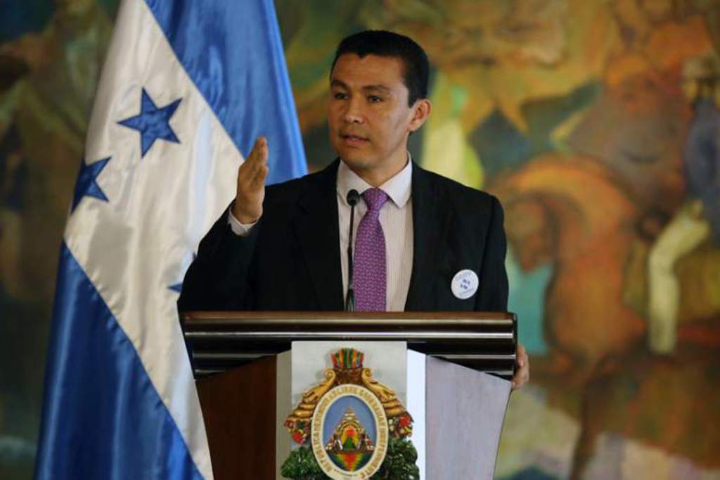 ebal diaz ministro de la presidencia honduras