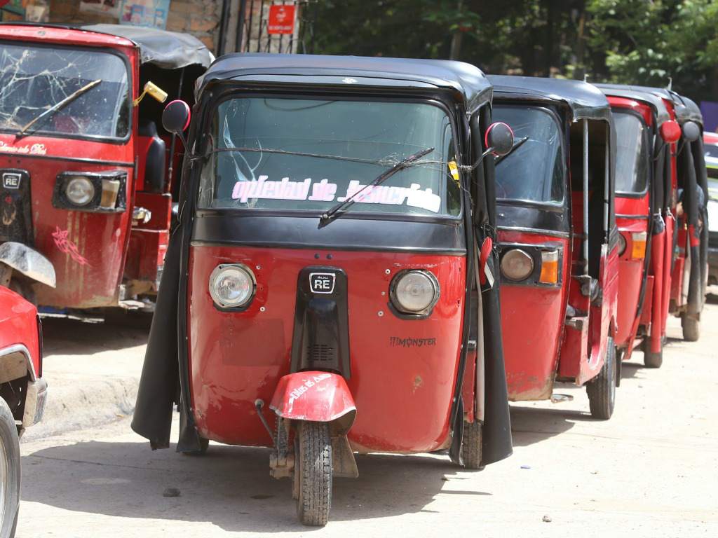  Conductores de mototaxis anunc 