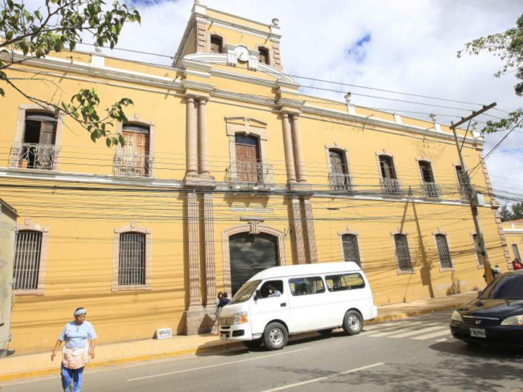  Partos de pacientes con corona 