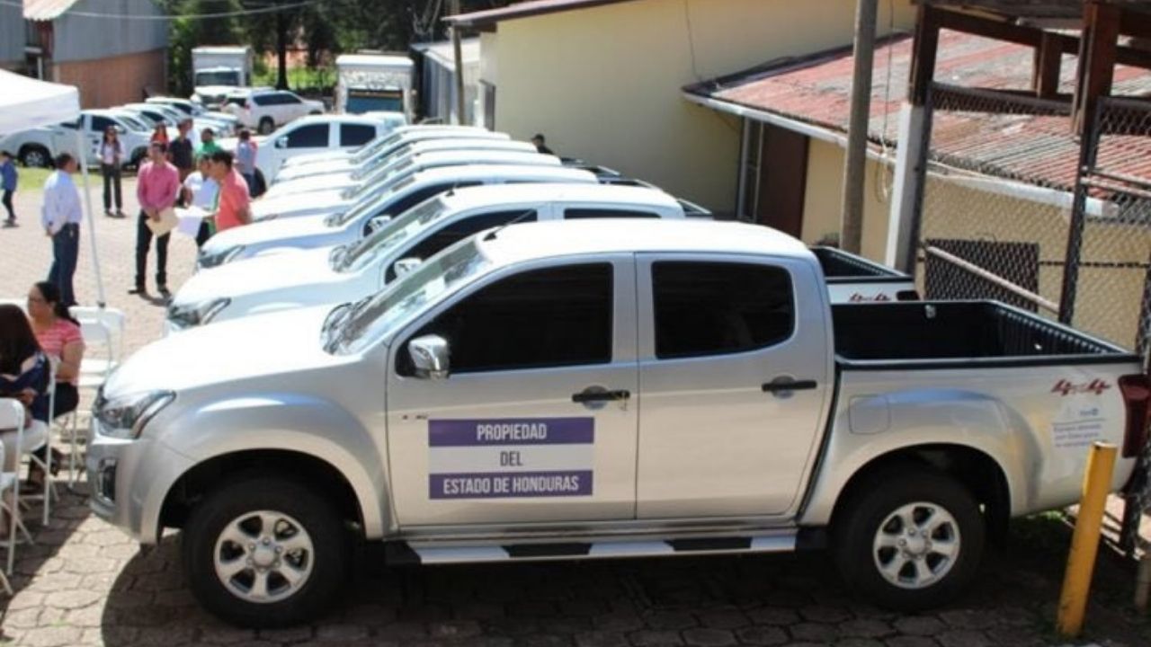 vehículos del Estado que circulen 36 horas antes de las