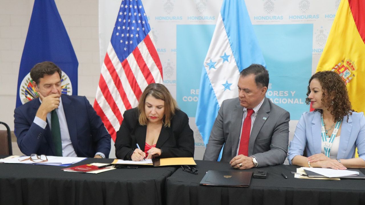 La OEA y Honduras suscriben acuerdo para apoyar a un centenar de ...