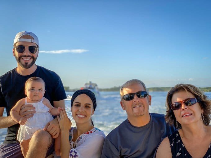 Así crece Layla, la hija del presidente de El Salvador, Nayib Bukele