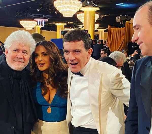 Salma Hayek dejó boquiabierto a más de uno en los Golden Globes.