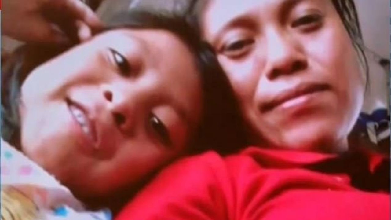 Por Qué Me Dejaste Aquí Niña Migrante Se Reencuentra Con Su Madre Por Qué Me Dejaste Aquí Niña Migrante Se Reencuentra Con Su Madre