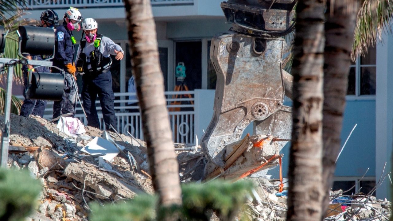 Aumentan A 22 Los Muertos Por El Derrumbe En Miami Dade