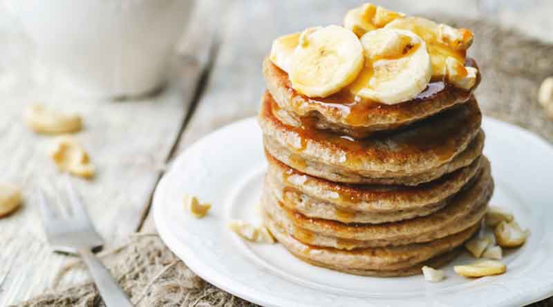 A los panqueques veganos igualmente les puedes agregar chocolate, arándanos y nueces. Foto: Mandolina