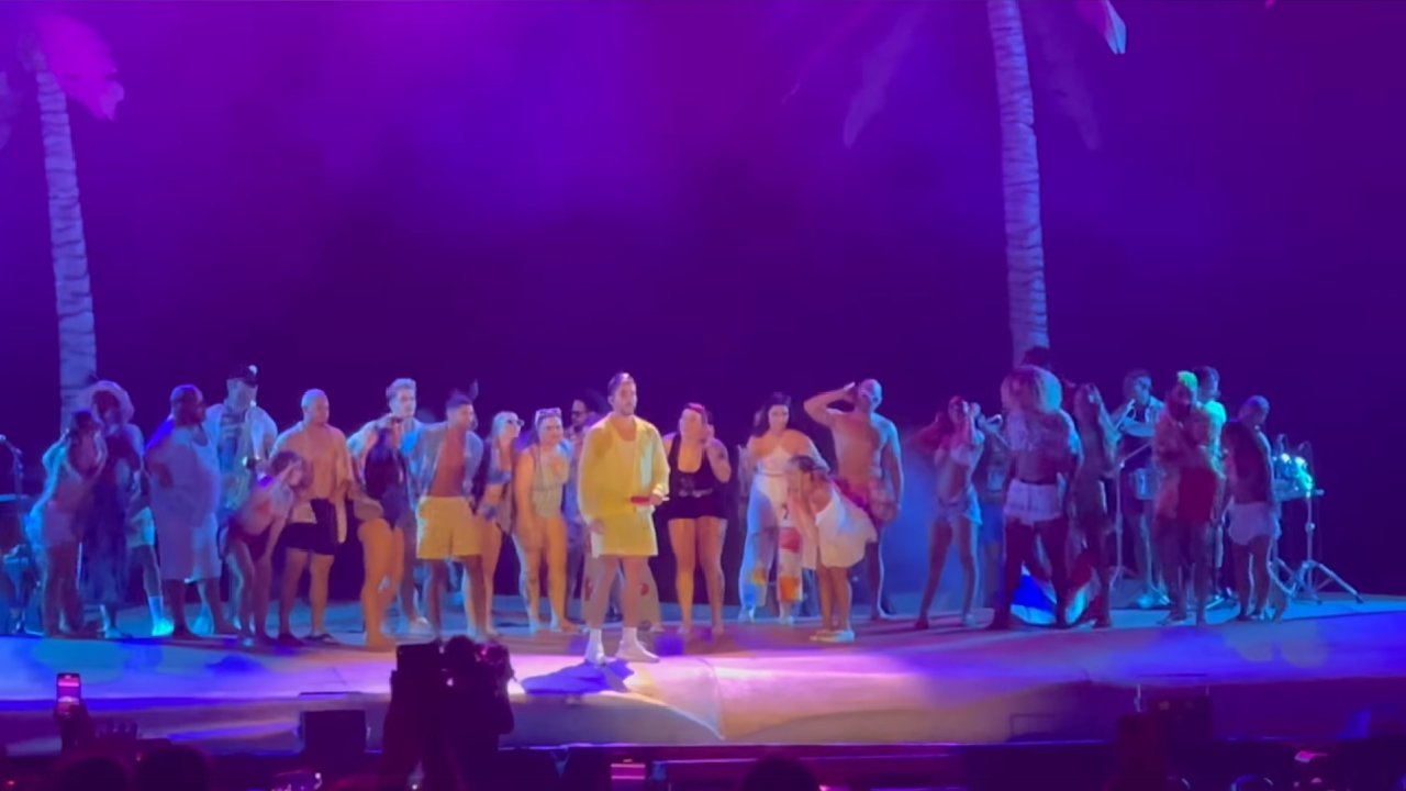 Bad Bunny descontroló a miles de hondureños que llegaron hasta el