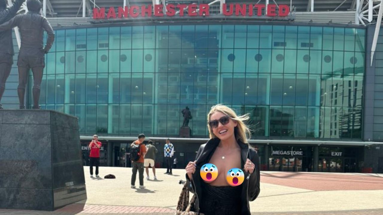 Presentadora se desnuda en estadio del Manchester United