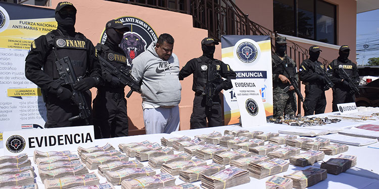 GALERÍA: El impresionante cambio físico del 'Cholo Houston' en prisión