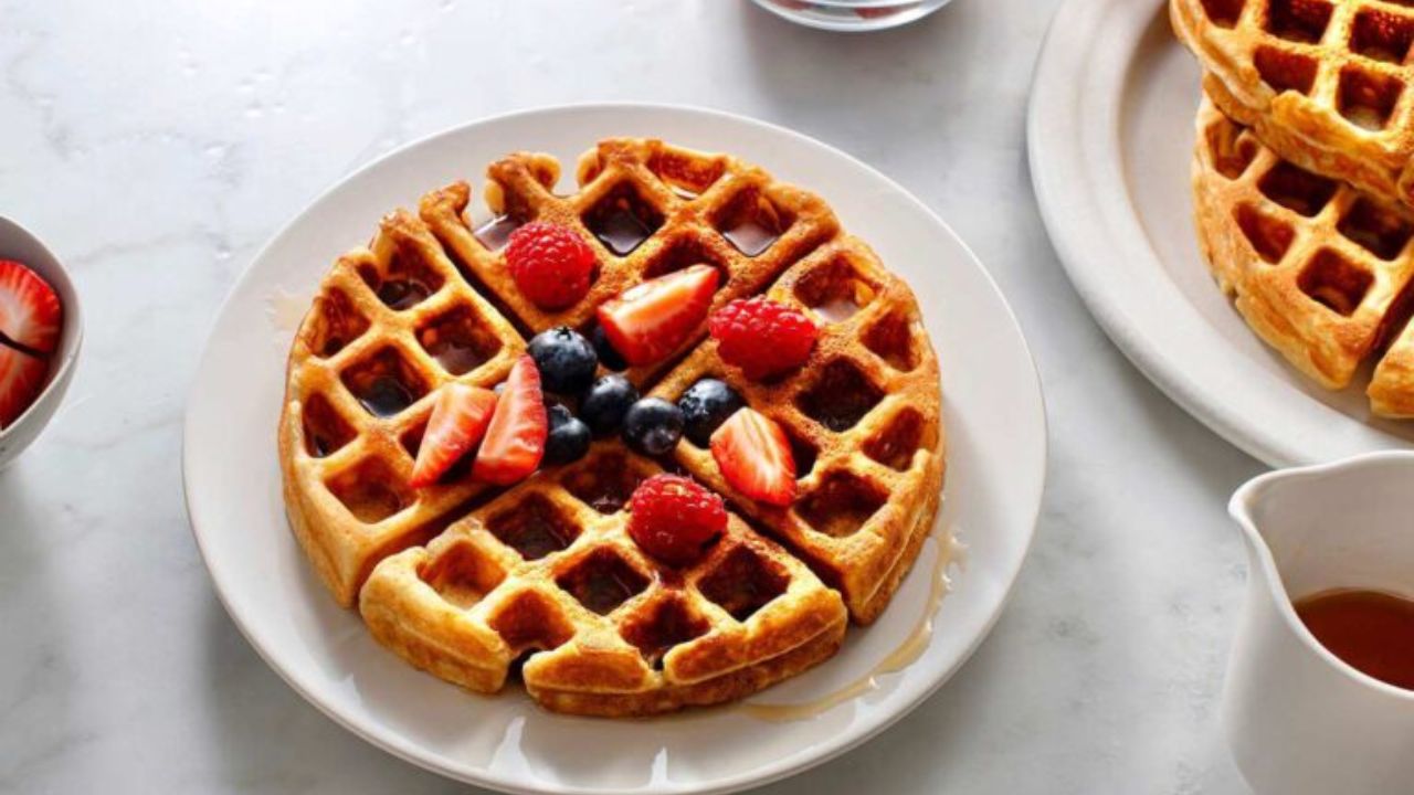 Waffles receta, prepara y aprende a realizar este fácil desayuno