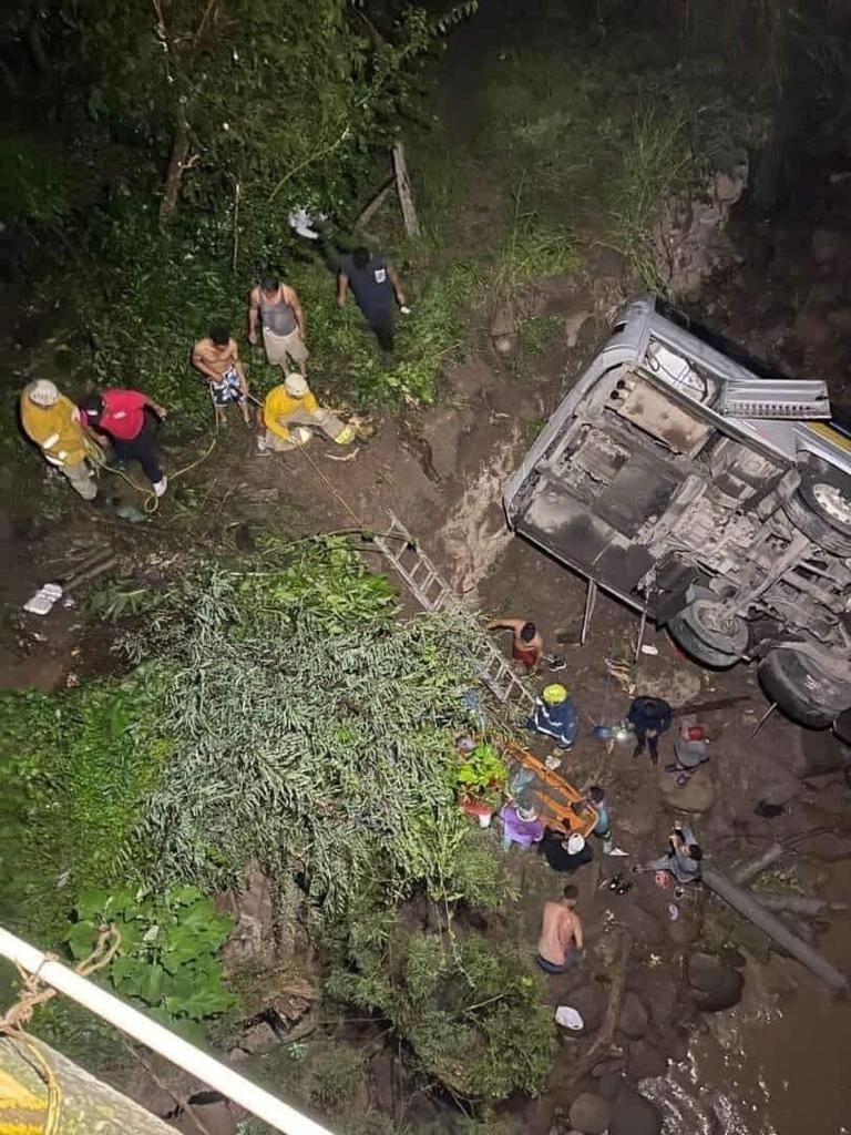 El bus que se accidentó, había salido de Tegucigalpa, capital de Honduras, el sábado 14 de octubre a las 6:00 de la tarde, según confirmó el motorista principal de la unidad, quien había cedido la conducción a su ayudante.