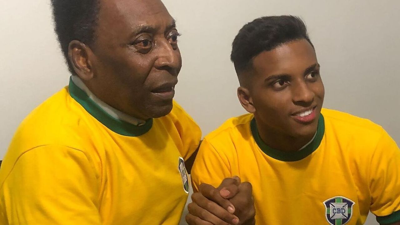 Pelé estuvo casado en tres oportunidades y tuvo hijos y varios nietos y en redes sociales circula que uno de ellos es Rodrygo Goes. 