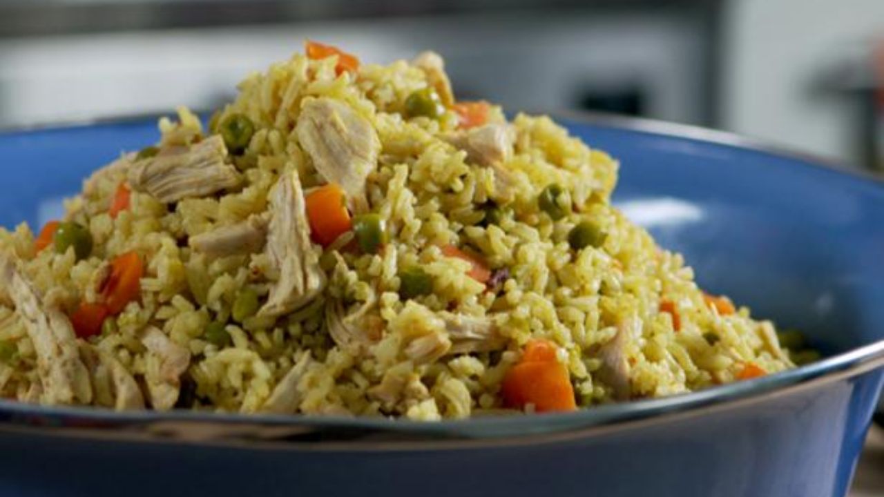 Receta de arroz con pollo, un tradicional platillo de Honduras