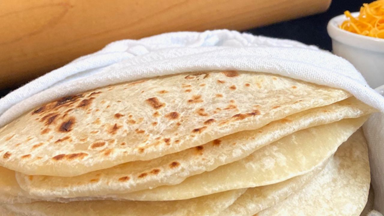 Tortillas de harina receta fácil y sencilla; toma nota