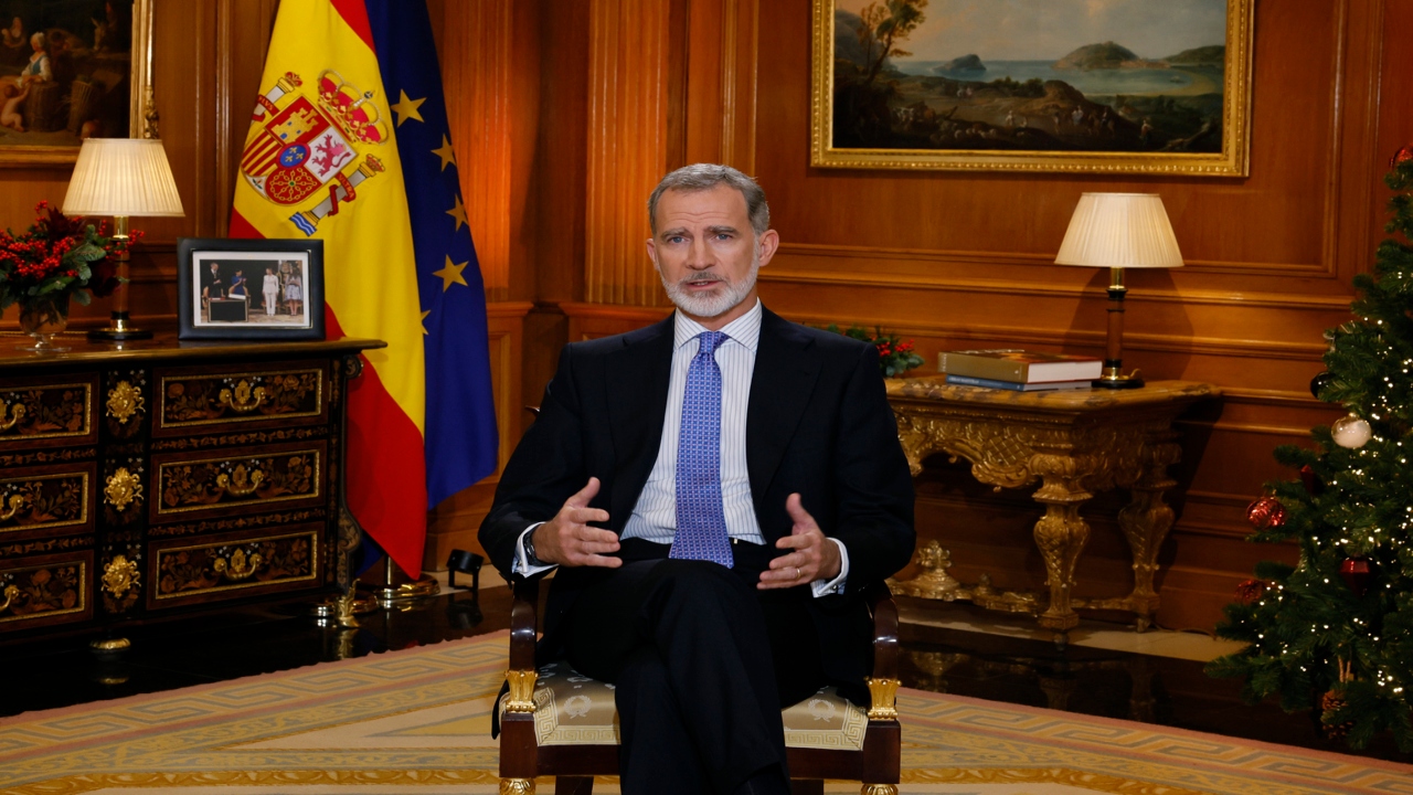 El rey de España advierte de que fuera de la Constitución no hay