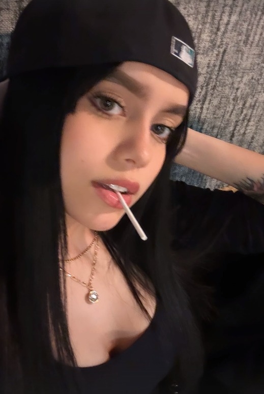 Andrea Ceballos Telegram: ¿Cómo y dónde ver el contenido filtrado de la página azul?