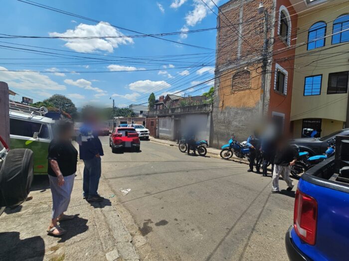 Imagen tras los hechos ocurridos durante el intento de secuestro y robo de vehículo.