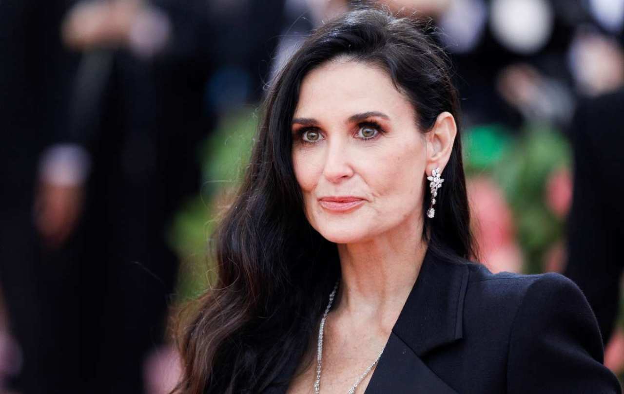 A sus 58 años, Demi Moore enciende las redes al posar en traje de baño y al natural| TELEVICENTRO