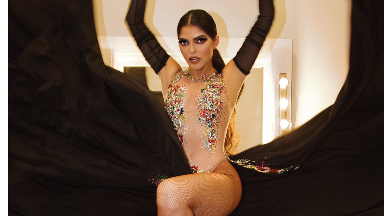 Ana bárbara desnuda