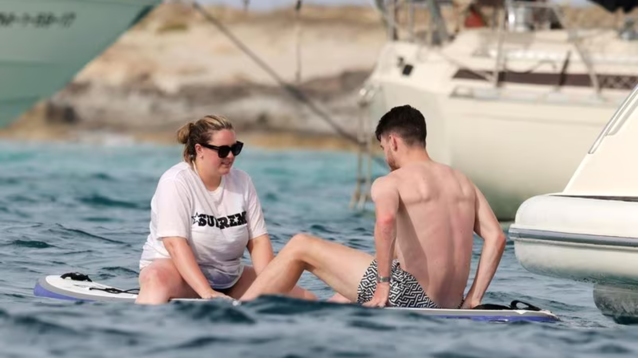 principal_declan-rice-esposa-se-viraliza-en-redes-sociales-por-su-aspecto-fisico-conoce-de-quien-se-trata-24-04-23_seo_fs.png