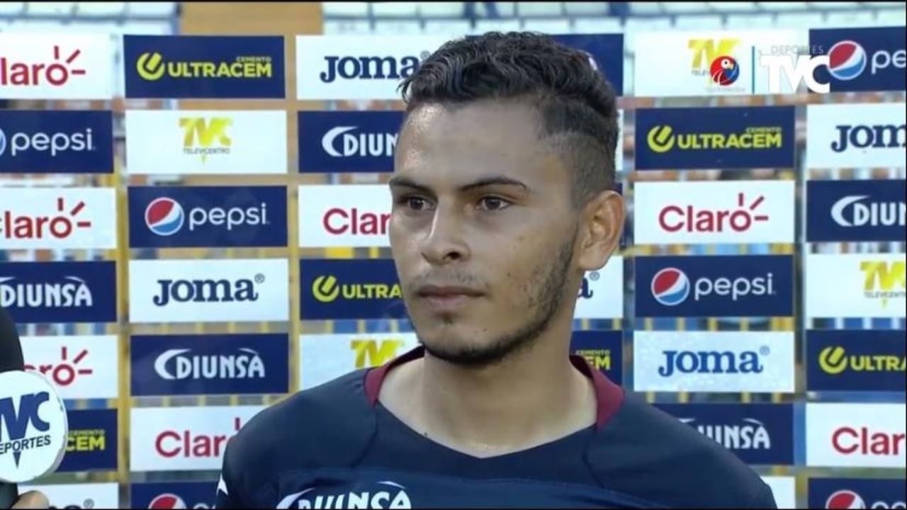 Juan Gómez Motagua es un equipo grande que tiene 3 o 4 jugadores por puesto