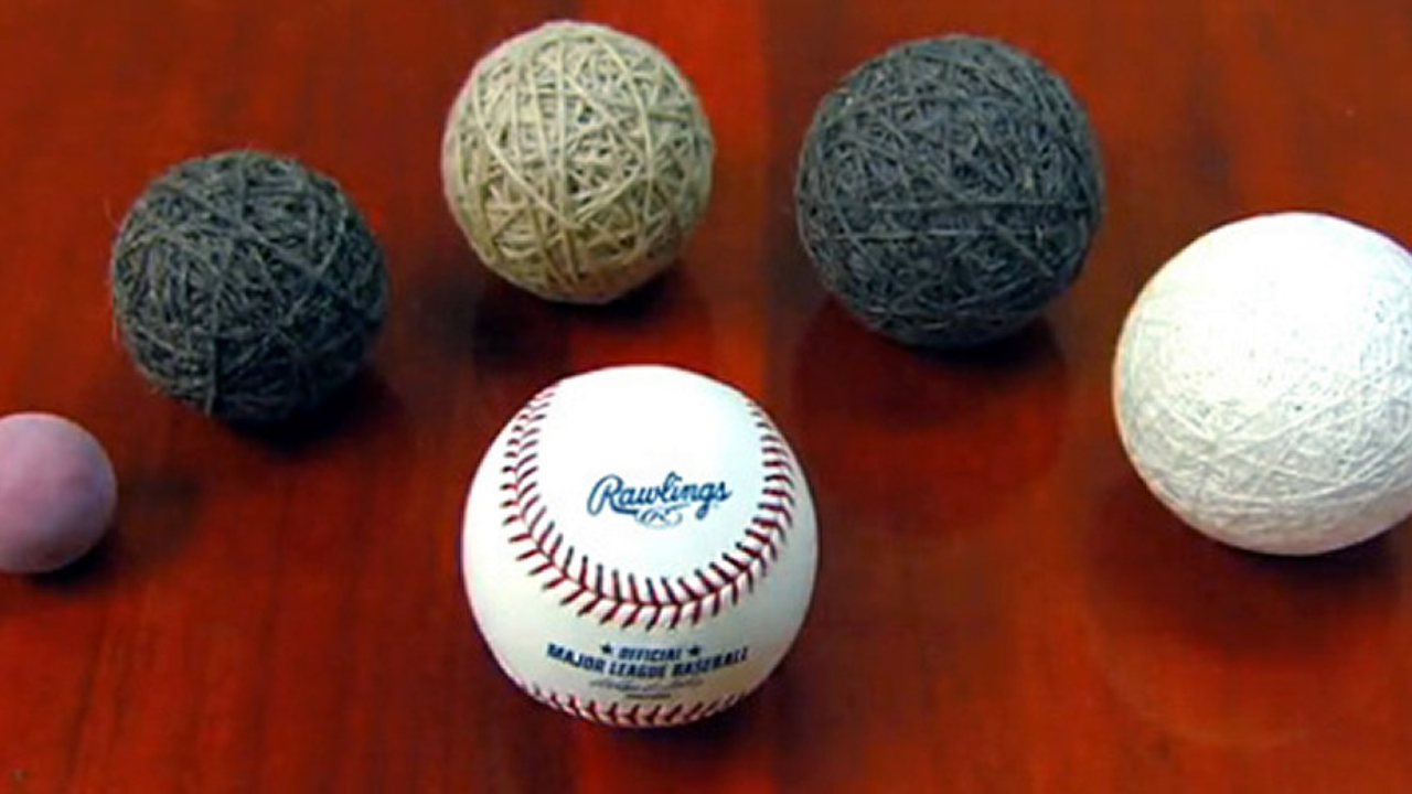 ¿Cuántas costuras tiene una pelota de beisbol, de qué material están