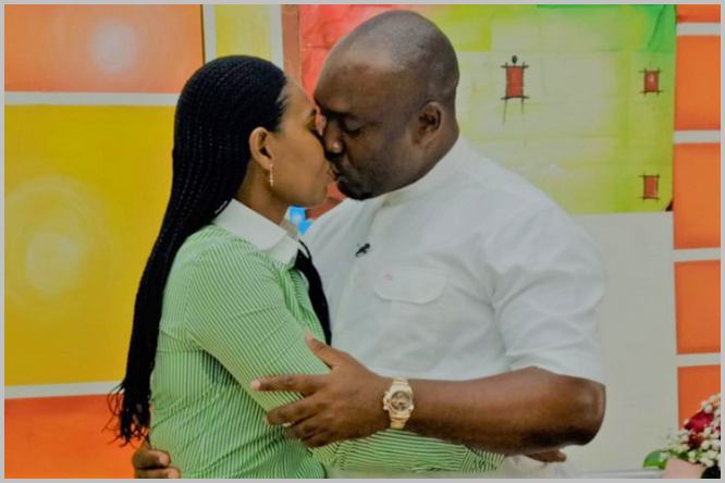 Yolande Bodiong et son mari sur le plateau de Sun TV. Source: mediatudecmr.com /CC