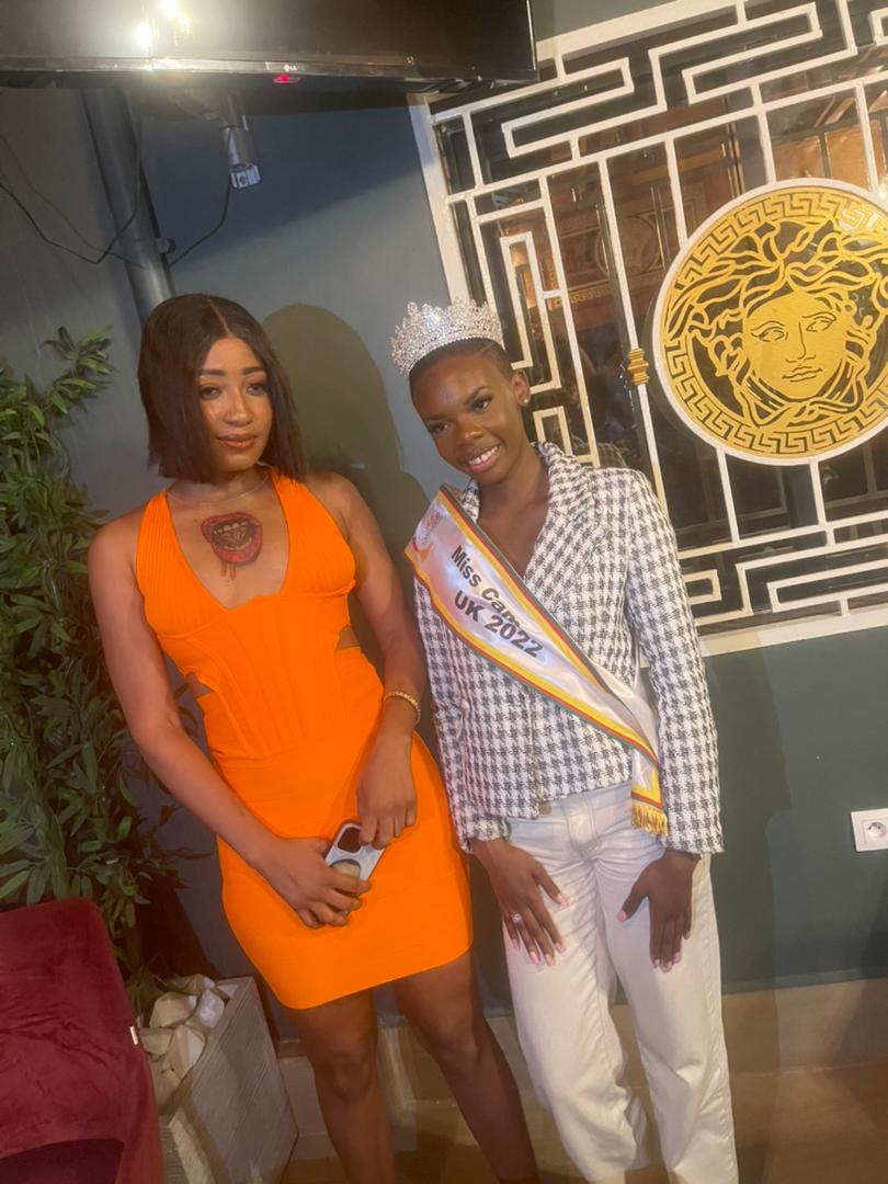 Rencontre avec la croqueuse de diamants.