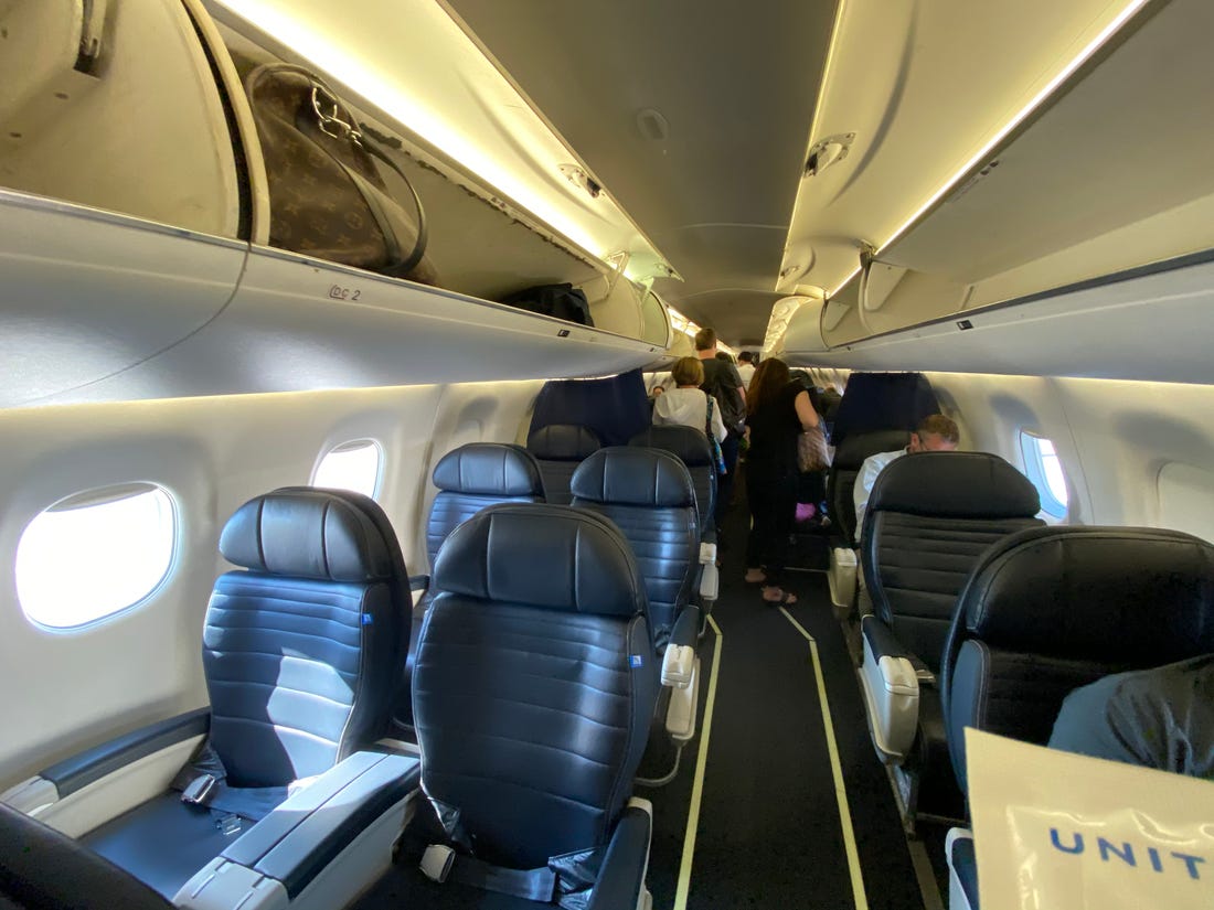 How Do I Reach United Airlines Customer Service? | Wutsi