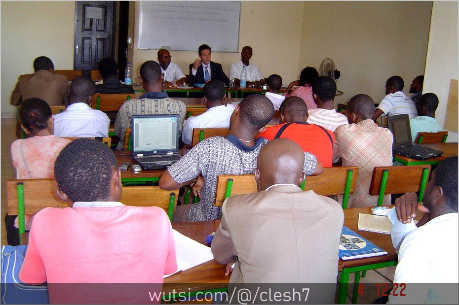 Les écoles supérieures organisent régulièrement des journées portes ouvertes. Source: Facebook /CC-BY