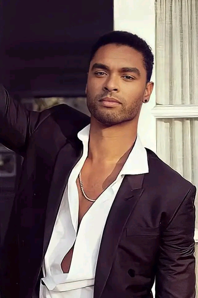 SOUS LE CHARME DE MON BEAU-FRÈRE 