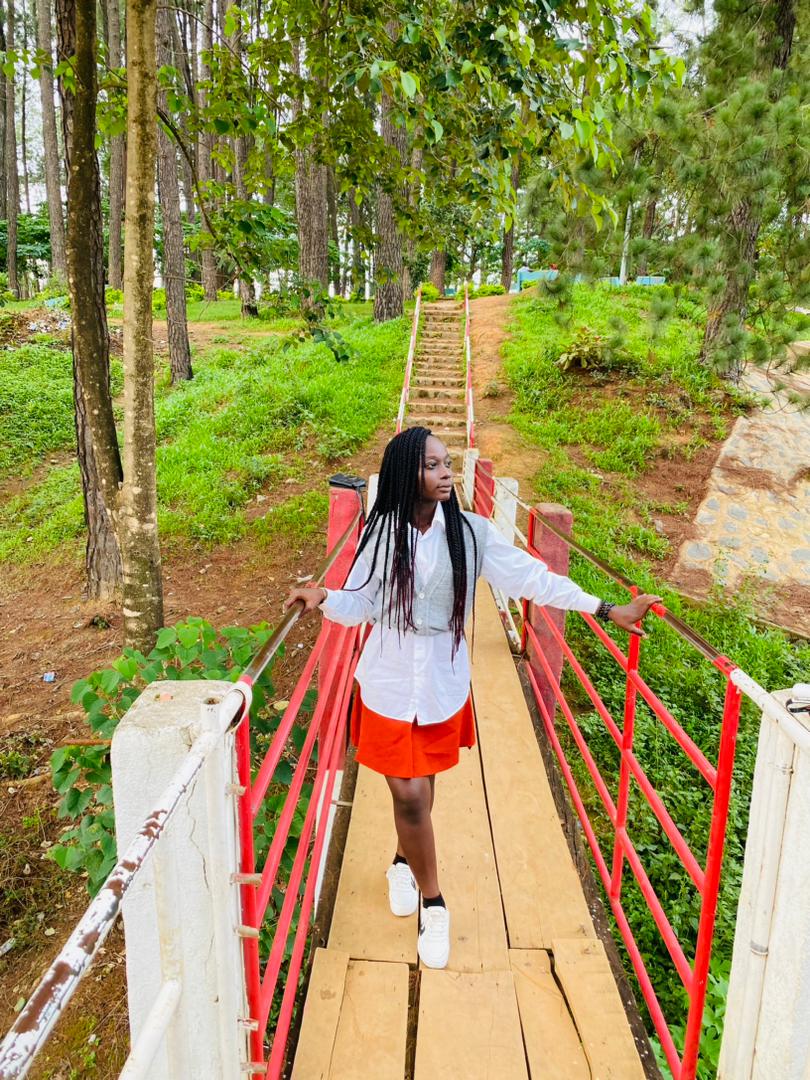 Natacha Togodba sur le pont
