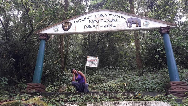Une touriste au Mount Cameroon National park. Crédit : TripAdvisor
