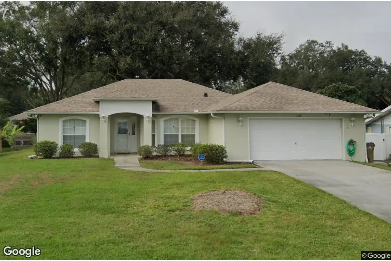 27705 Lois Dr, Tavares, FL 32778 | BlueBid