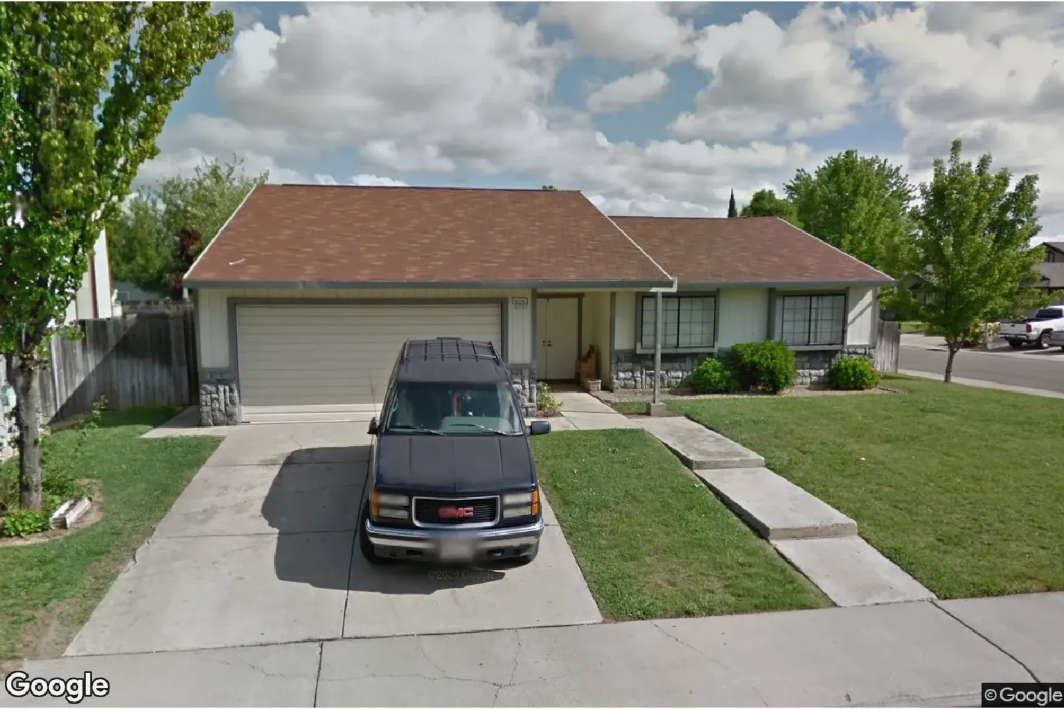 8717 Golden Tree Way, Sacramento, CA 95828 | BlueBid